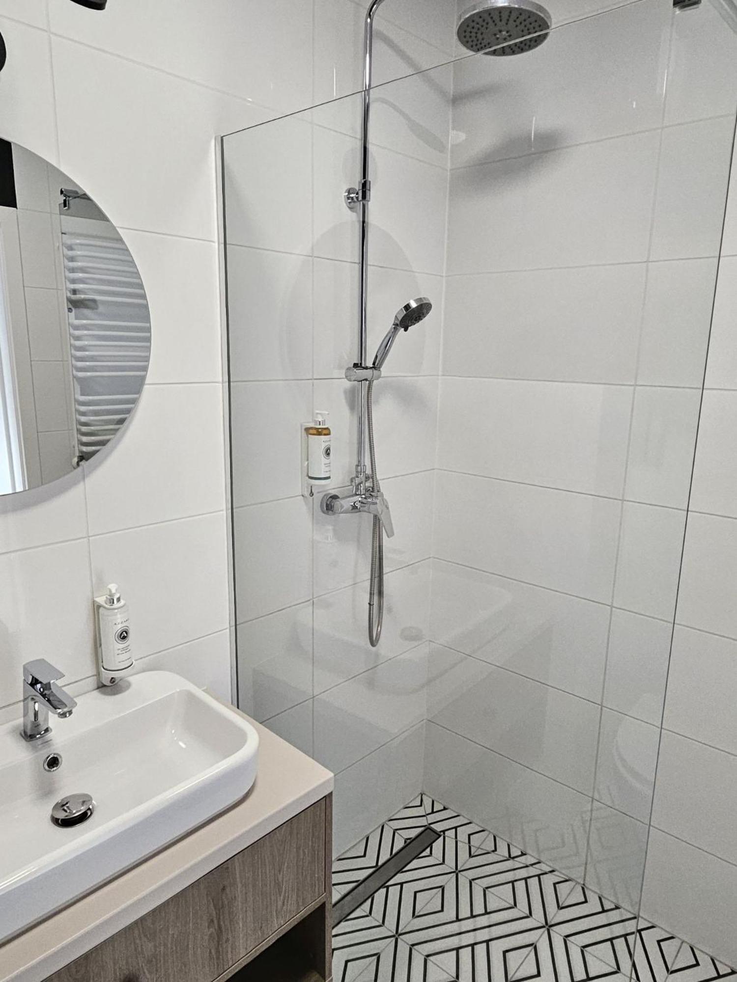Urban Jungle Apartament Wenus بياليستوك المظهر الخارجي الصورة